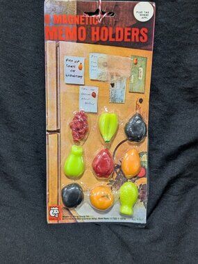 1976 Vintage Magnetic Fruit Memo Holders (NEW)